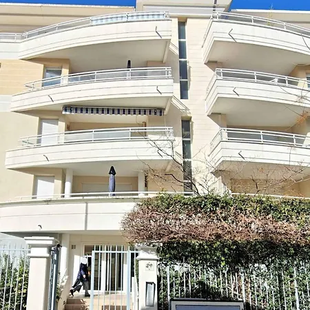 Apartment B014 Spacieux 2 Piscine Parking 4min Cannes